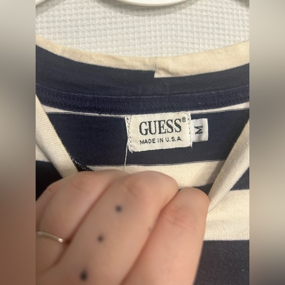 Vintage guess late 1980s men’s striped tee shirt - Picture 3 of 9